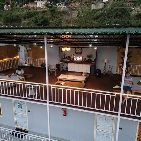 The Rare One'S Mukteshwar - Resort & Cafe Екстериор снимка