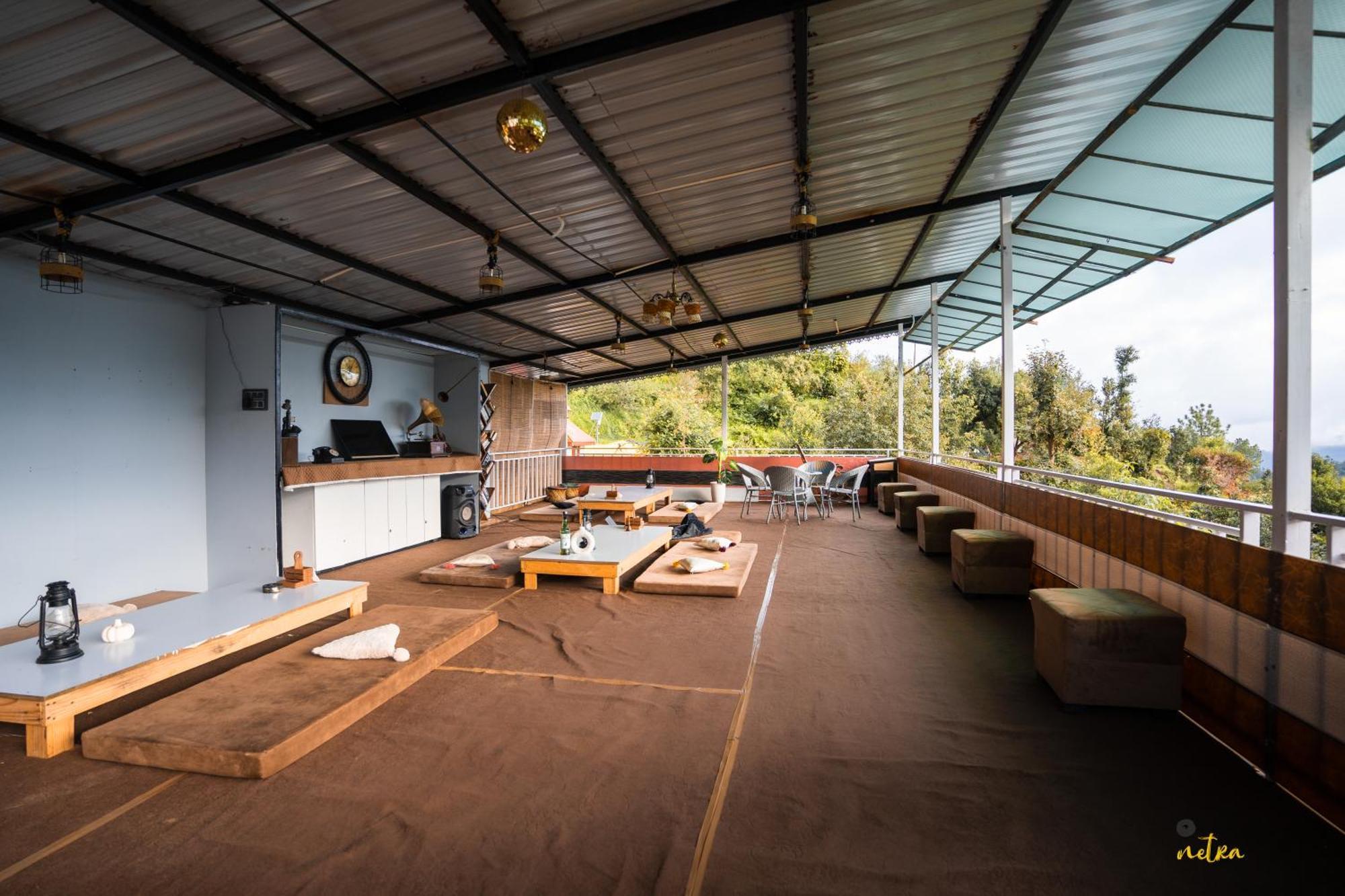 The Rare One'S Mukteshwar - Resort & Cafe Екстериор снимка