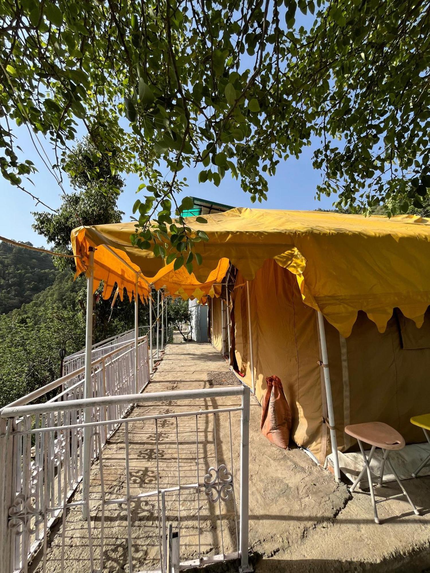 The Rare One'S Mukteshwar - Resort & Cafe Екстериор снимка