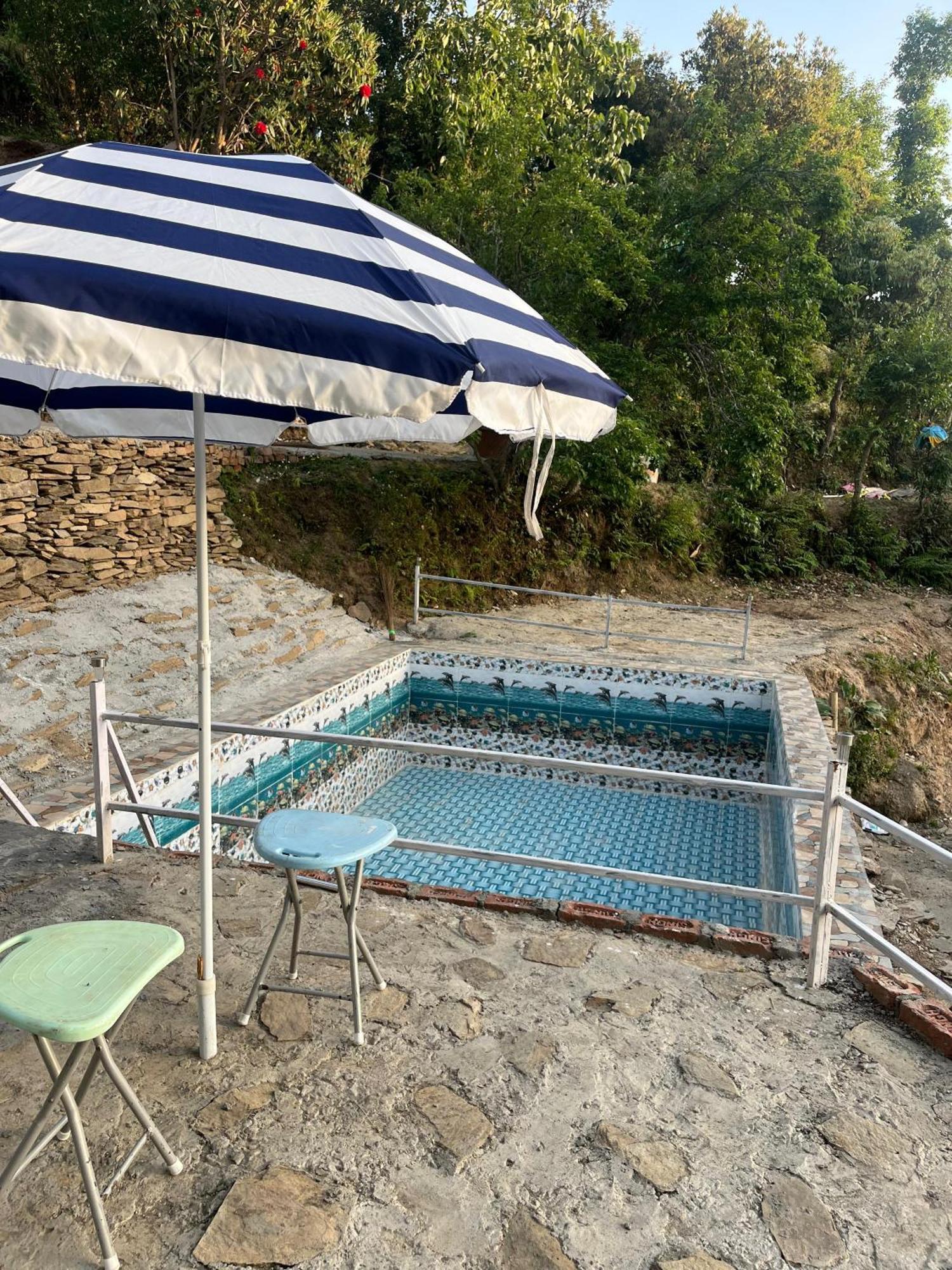 The Rare One'S Mukteshwar - Resort & Cafe Екстериор снимка